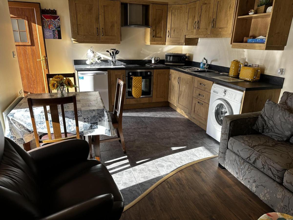 Cosy Barn Conversion In The Mournes نيوري المظهر الخارجي الصورة