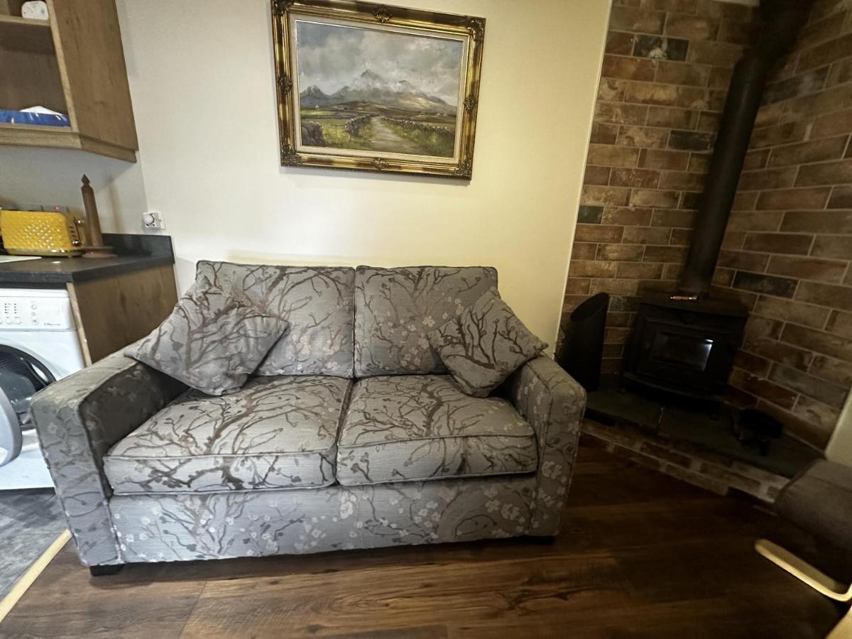 Cosy Barn Conversion In The Mournes نيوري المظهر الخارجي الصورة